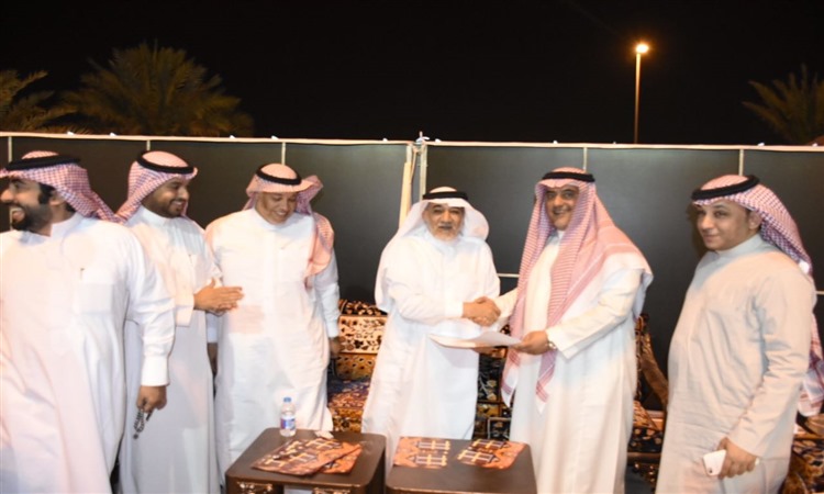 رئيس مجلس اداره الجمعيه التعاونية ورئيس مجلس اداره الغرفه التجاريه الصناعيه بالمدينه يوقعان مذكره تعاون لدعم مشاريع شباب الاعمال والحرفيين